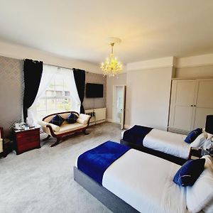 Twin Room Bathroom